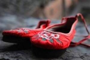 红绣鞋